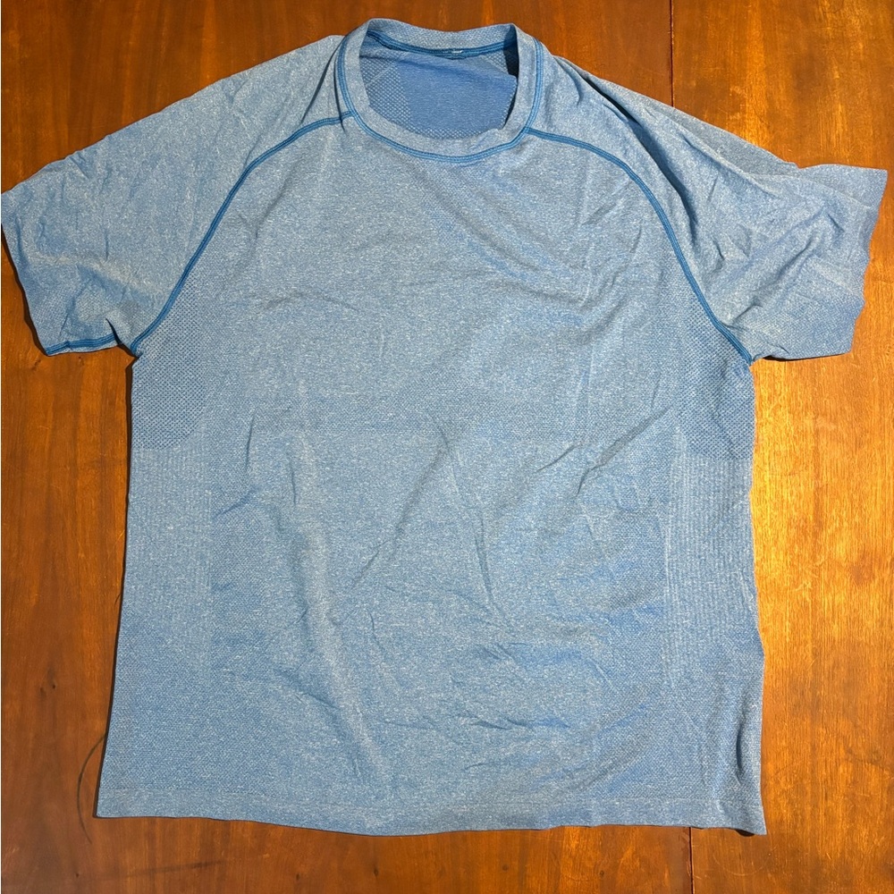 Men’s lululemon blue shirt